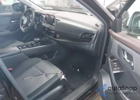 2021 Nissan Rogue Sv Intelligent Awd z USA, uszkodzony, nr VIN 5N1AT3BB0MC673897